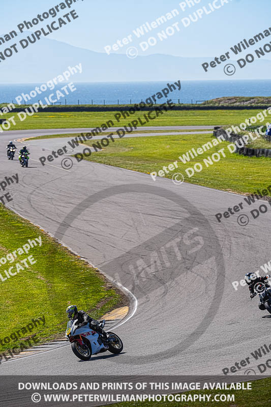 anglesey no limits trackday;anglesey photographs;anglesey trackday photographs;enduro digital images;event digital images;eventdigitalimages;no limits trackdays;peter wileman photography;racing digital images;trac mon;trackday digital images;trackday photos;ty croes